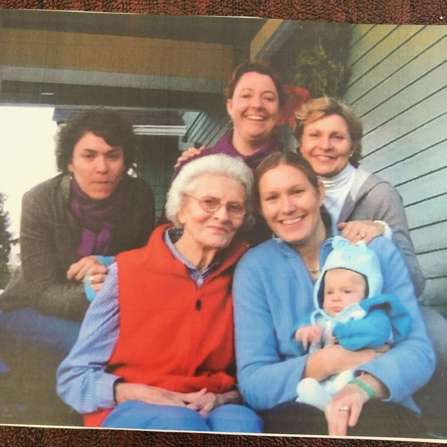 susie with daughters and grand children